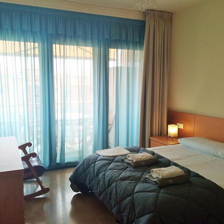 Apartamento Ainara Garden Family Apartman Lloret de Mar Kültér fotó